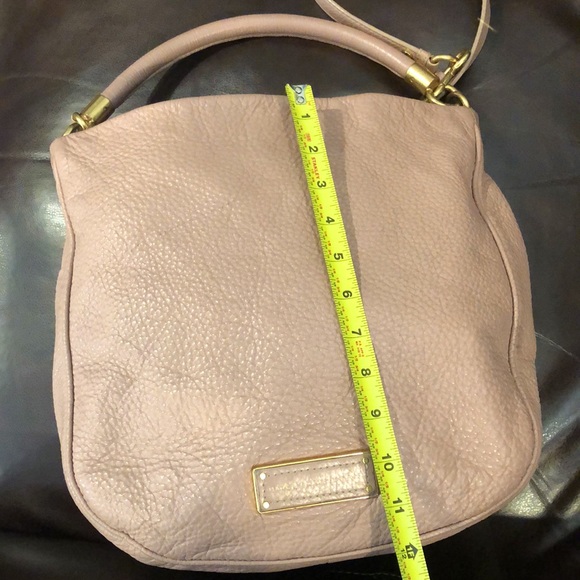 MARC JACOBS Mauve Dusty Rose Tumbled Leather Adjustable Strap Shoulder Bag - Picture 13 of 17